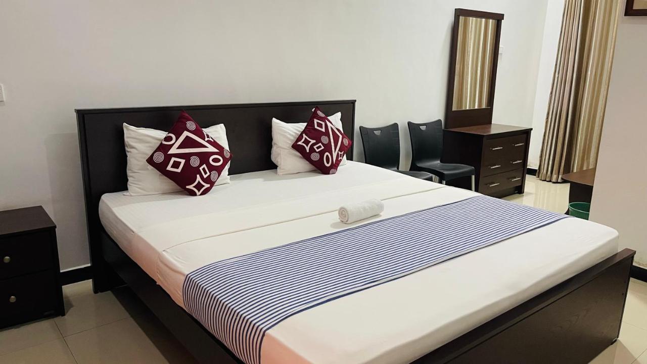 Ama Residence Matale Luaran gambar