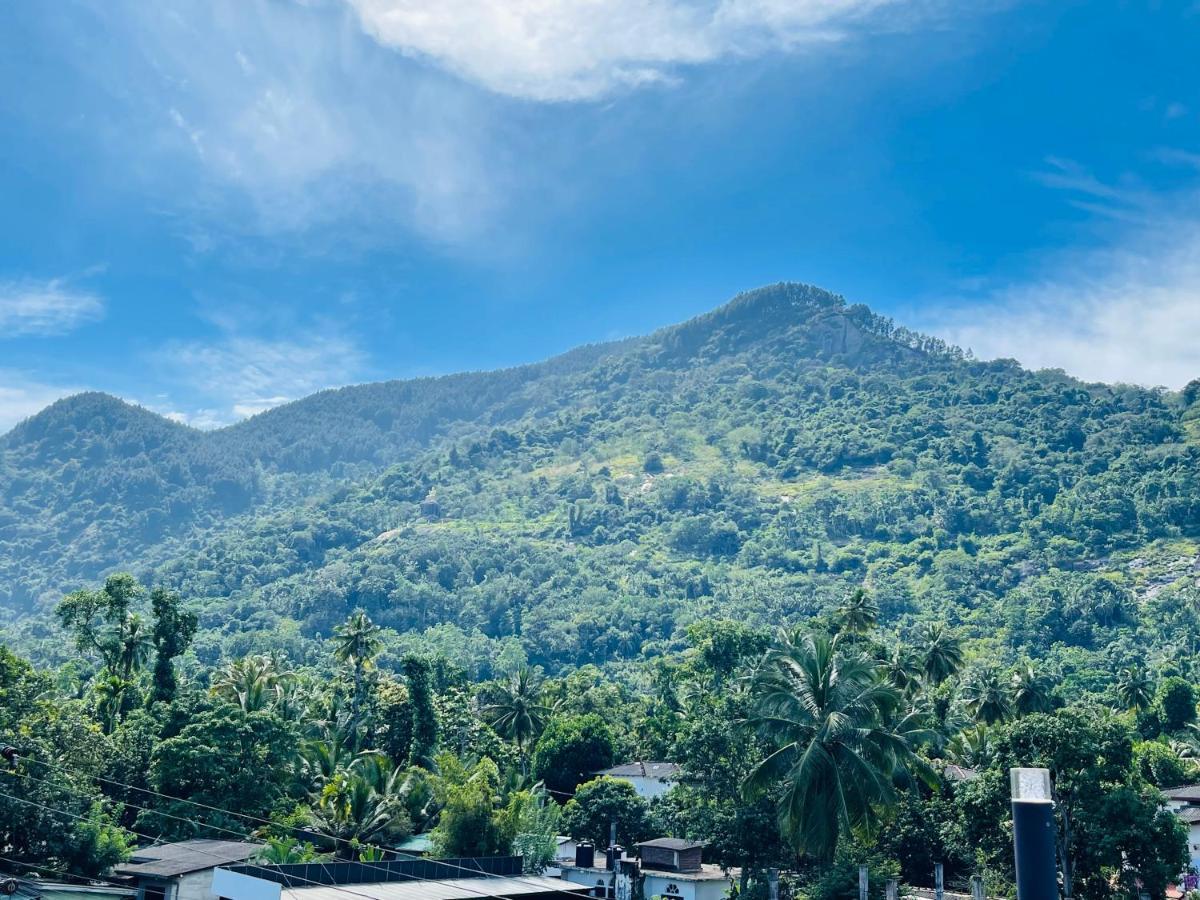 Ama Residence Matale Luaran gambar