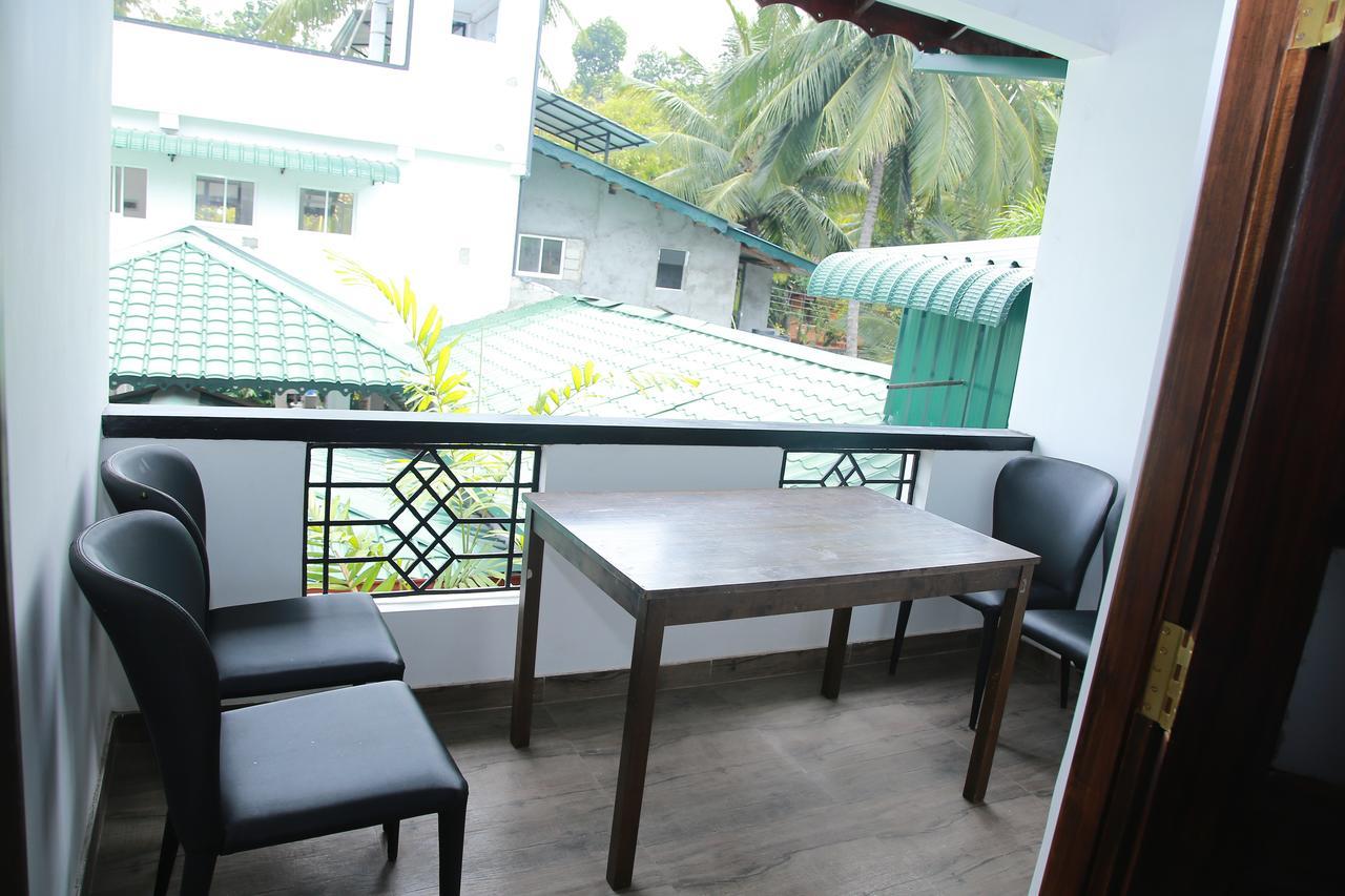 Ama Residence Matale Luaran gambar